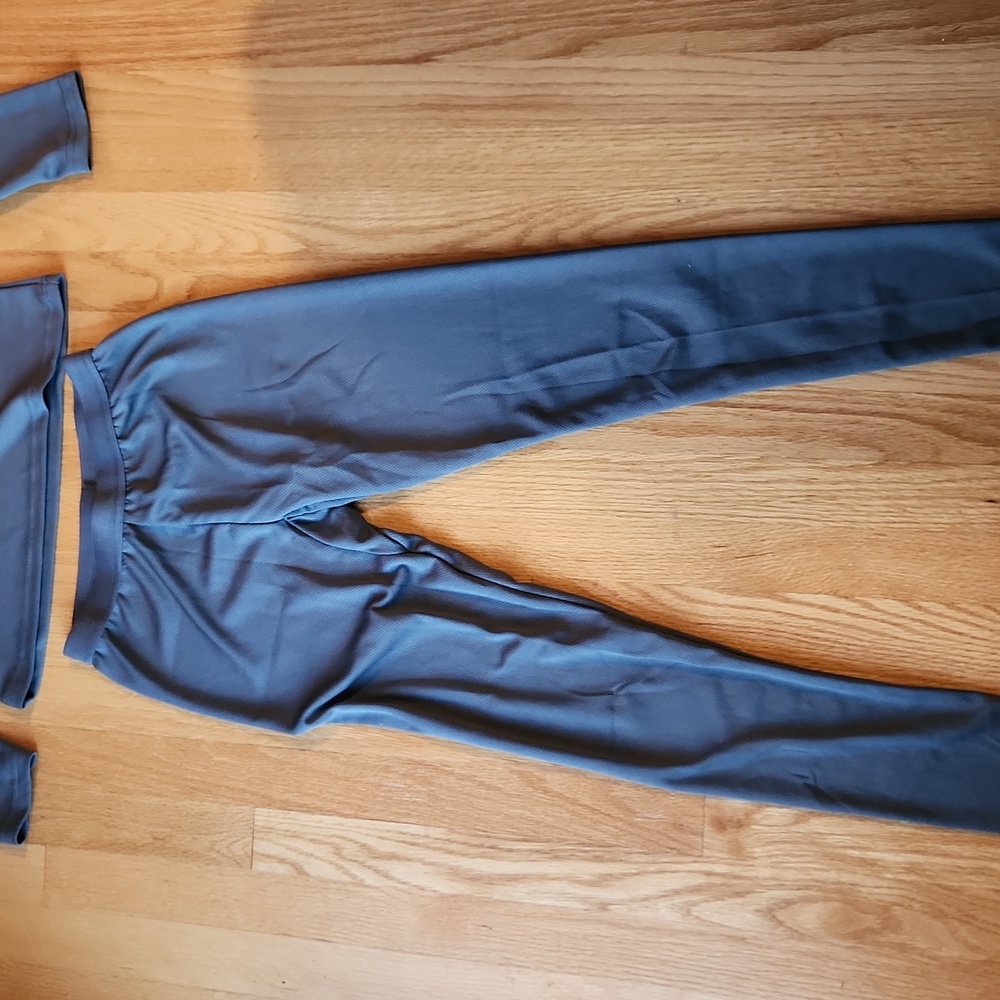 Gray Thermal Set - Picture 4 of 10